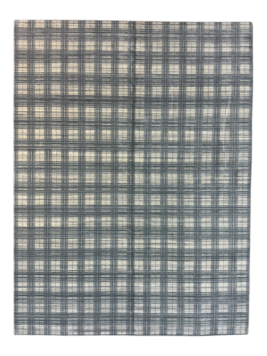 Ivory & Charcoal Gray Plaid Grid Area Rug – 9’0” x 12’0”