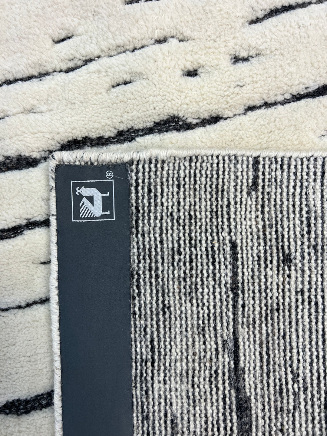 Ivory &amp; Black Abstract Modern Area Rug – 9’2” x 11’10”