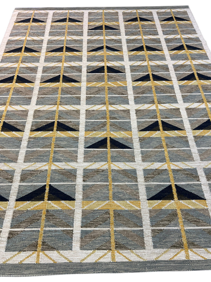 Gray, Taupe &amp; Gold Geometric Flatweave Wool Area Rug – 9’2” x 12’0”