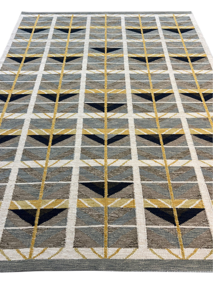 Gray, Taupe &amp; Gold Geometric Flatweave Wool Area Rug – 9’2” x 12’0”