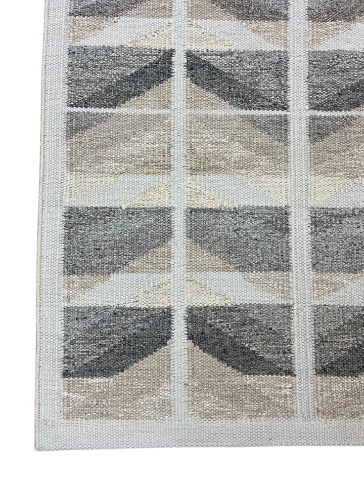 Charcoal Gray, Taupe &amp; Ivory Geometric Flatweave Wool Area Rug – 9’0” x 12’0”