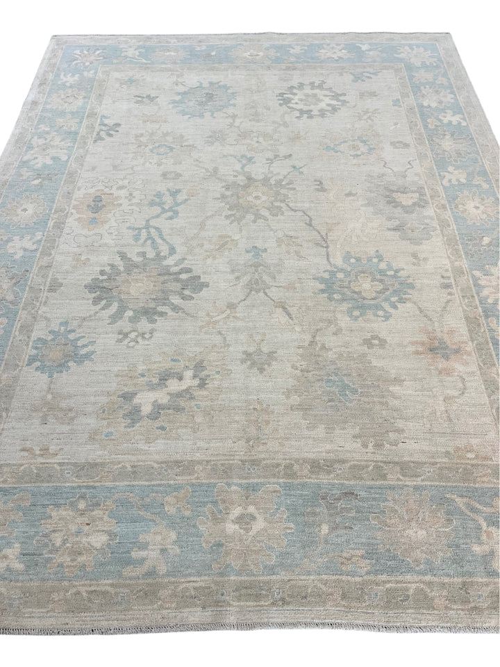 Ivory, Soft Blue &amp; Taupe Oushak Style Area Rug – 8’10” x 11’8”