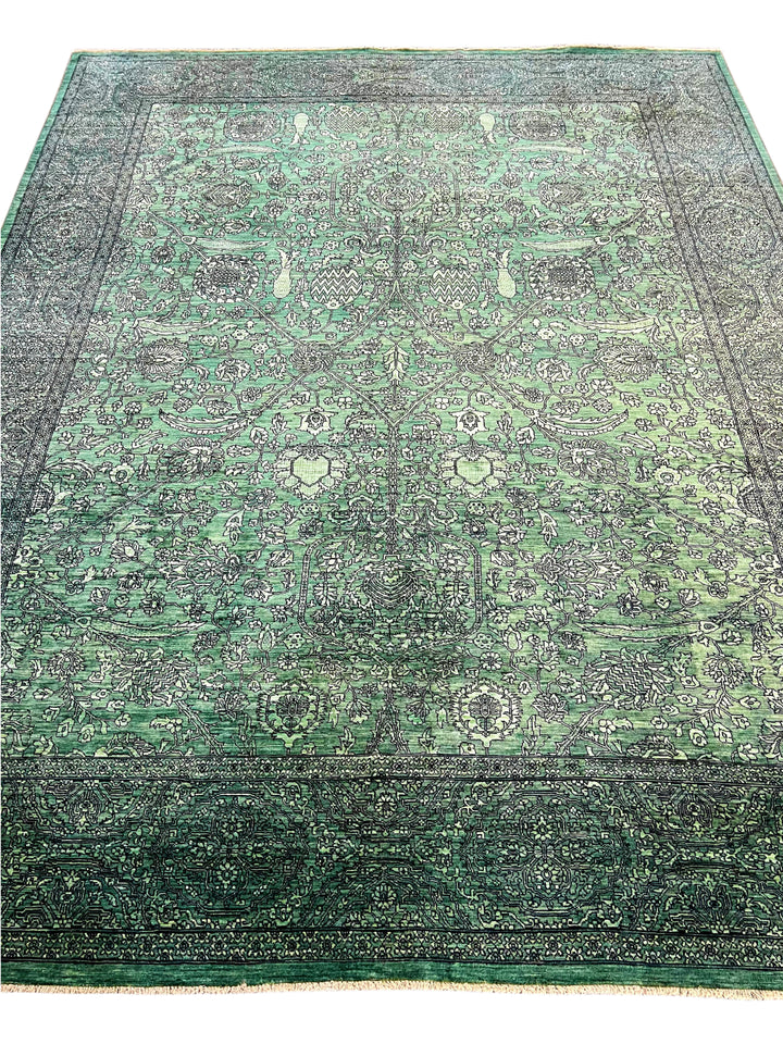 Emerald Green &amp; Black Traditional Floral Area Rug – 9’0” x 11’7”