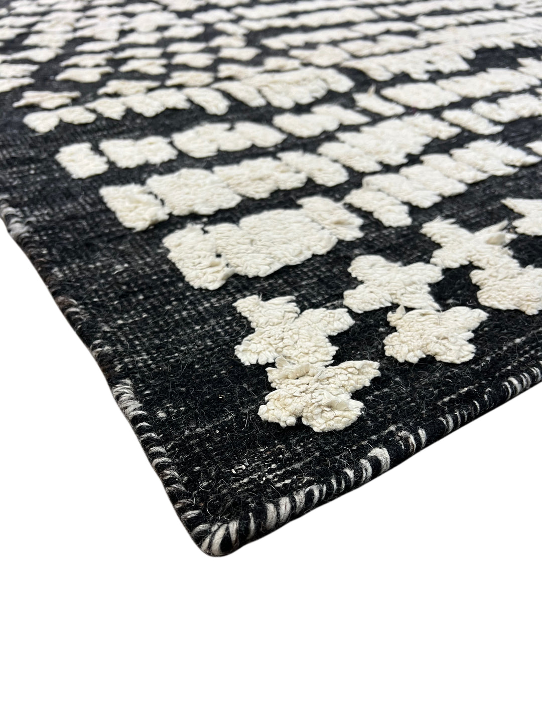 Black &amp; Ivory Abstract Textured Contemporary Area Rug – 8’2” x 10’0”