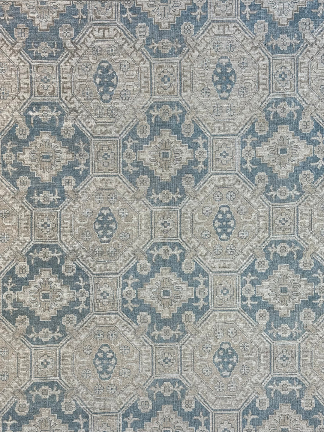 Soft Blue &amp; Taupe Geometric Medallion Area Rug – 8’2” x 9’11”