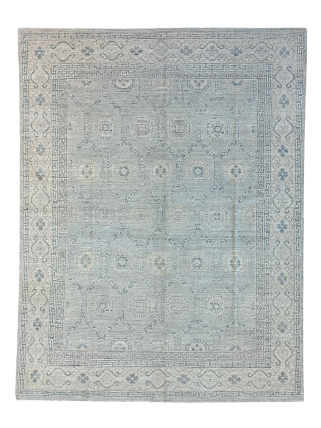 Pale Blue &amp; Ivory Geometric Medallion Area Rug – 7’8” x 10’1”