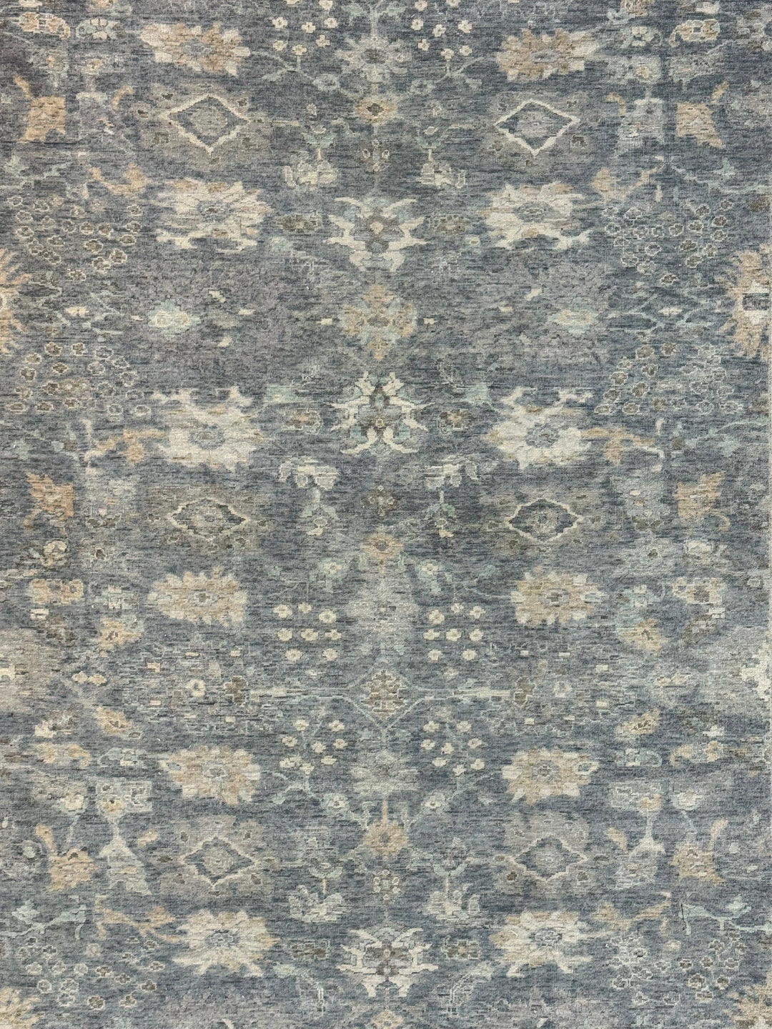 Beige &amp; Blue Antique-Looking Low-Pile Wool Area Rug – 7’8” x 9’7”