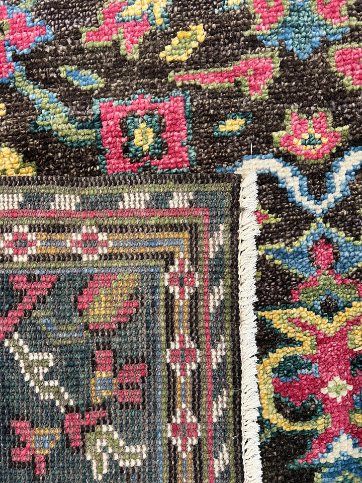 Dark Brown, Blue &amp; Deep Green Floral Medallion Area Rug – 7’9” x 9’9”