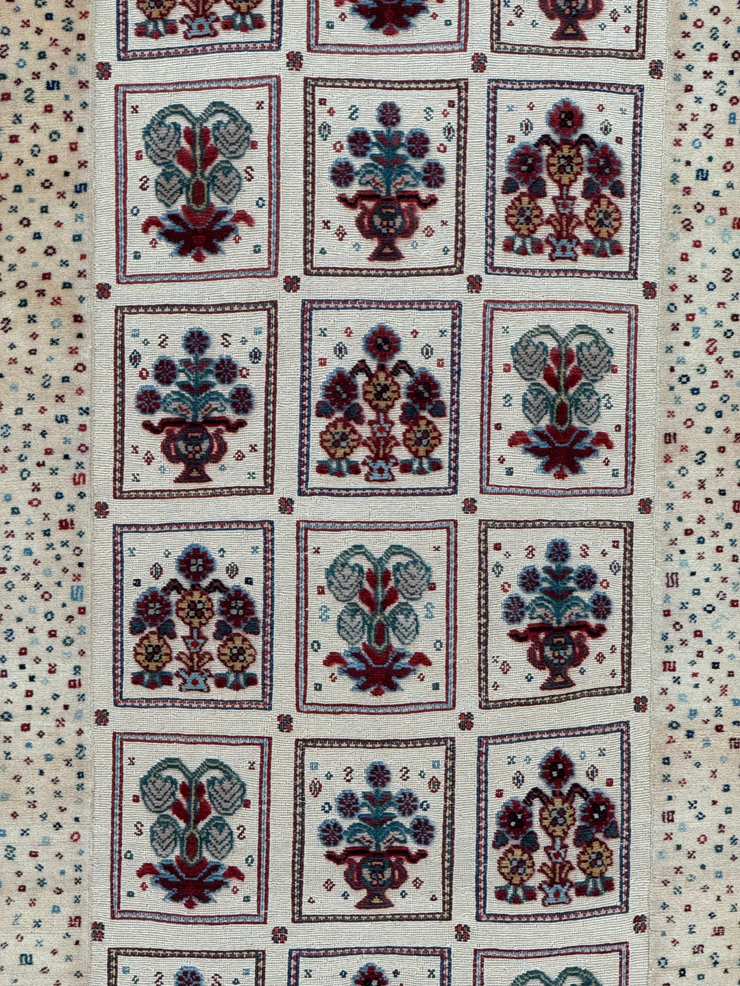 Ivory, Burgundy &amp; Blue Vintage Garden Panel Rug – 2’11” x 5’1”