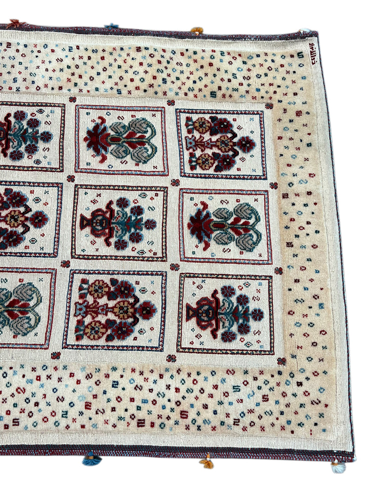 Ivory, Burgundy &amp; Blue Vintage Garden Panel Rug – 2’11” x 5’1”
