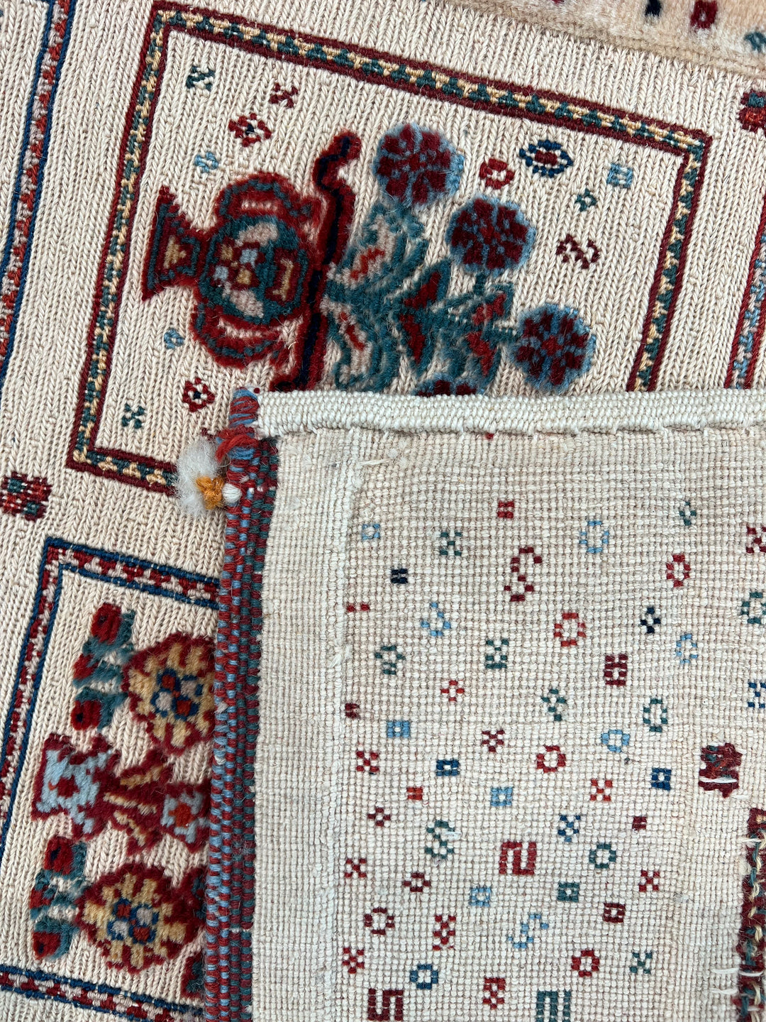 Ivory, Burgundy &amp; Blue Vintage Garden Panel Rug – 2’11” x 5’1”