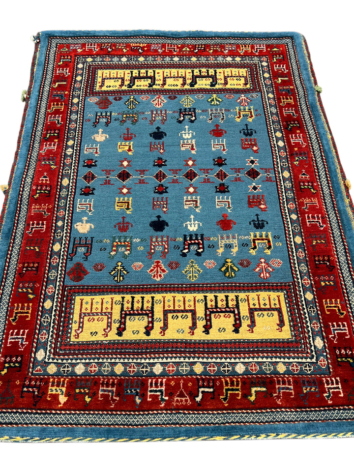 Blue &amp; Red Vintage Animal Motif Rug – 2’9” x 3’10”