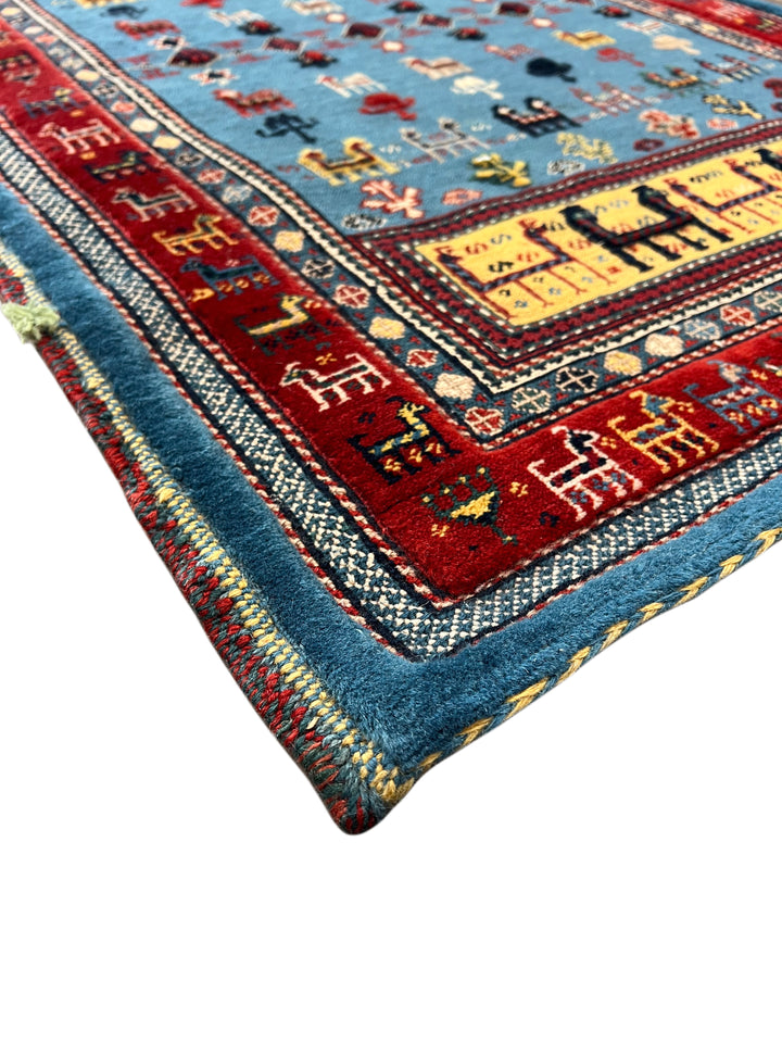 Blue &amp; Red Vintage Animal Motif Rug – 2’9” x 3’10”