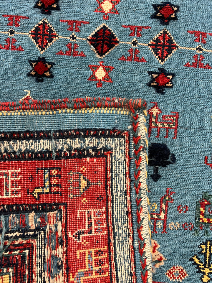 Blue &amp; Red Vintage Animal Motif Rug – 2’9” x 3’10”
