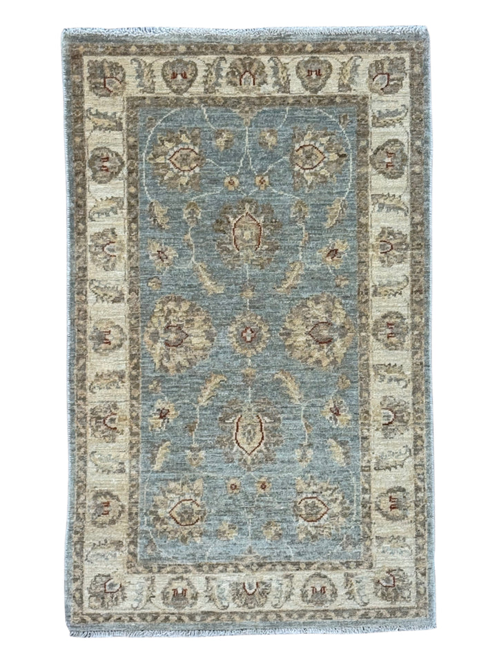 Soft Blue, Ivory &amp; Taupe Indian Agra Style Rug – 2’6” x 4’0”