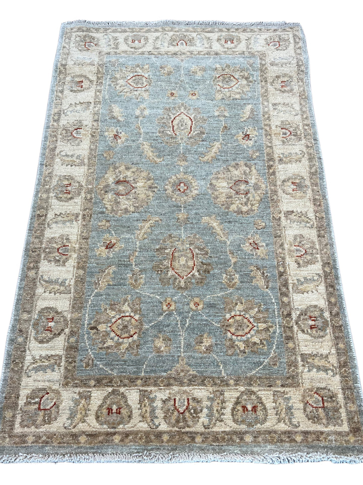 Soft Blue, Ivory &amp; Taupe Indian Agra Style Rug – 2’6” x 4’0”