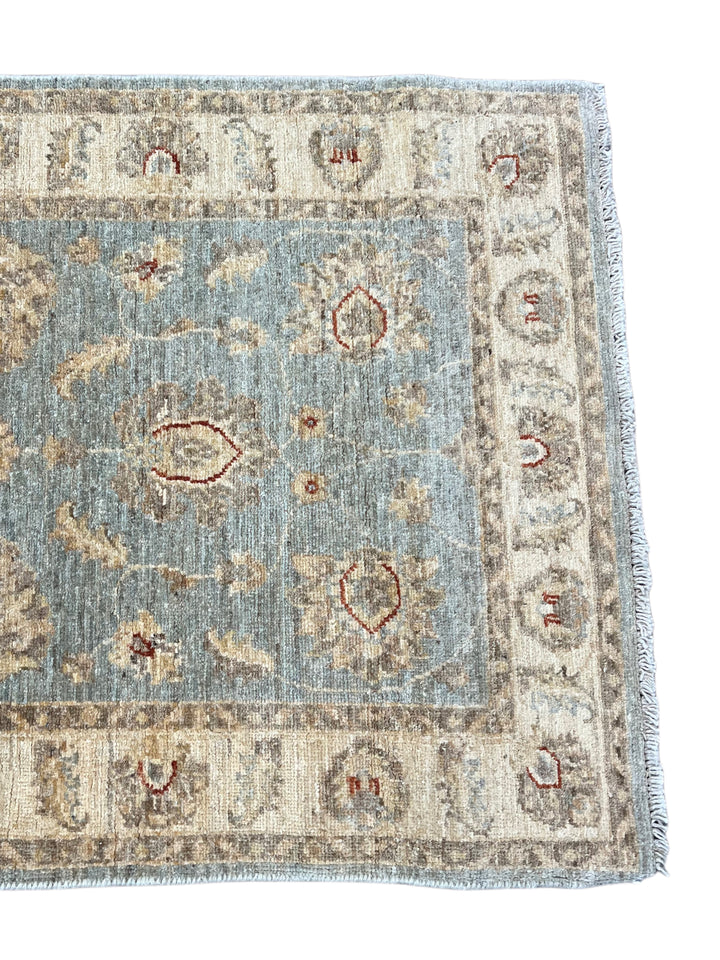 Soft Blue, Ivory &amp; Taupe Indian Agra Style Rug – 2’6” x 4’0”