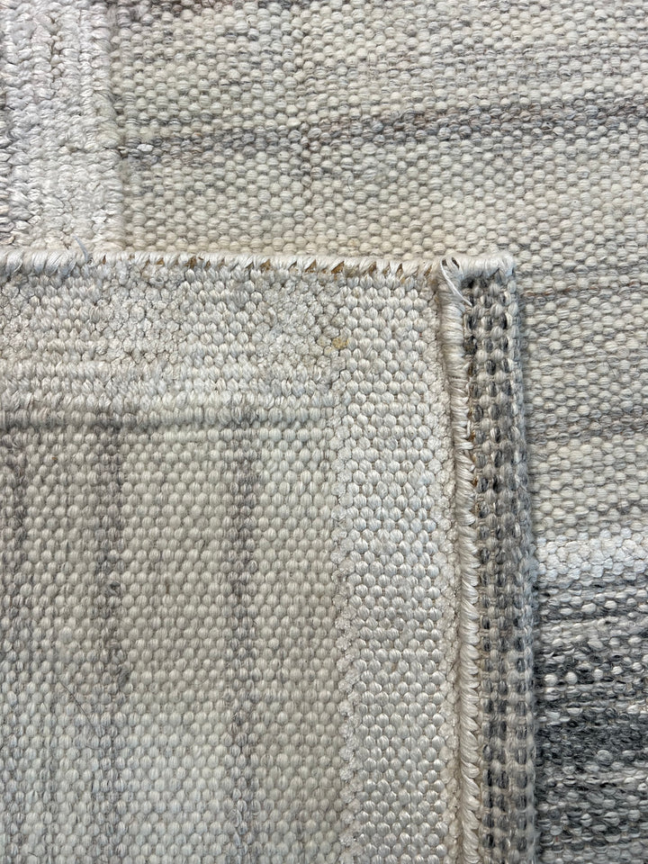 Ivory &amp; Gray Geometric Checkered Wool Flatweave Rug – 10’0” x 13’10”