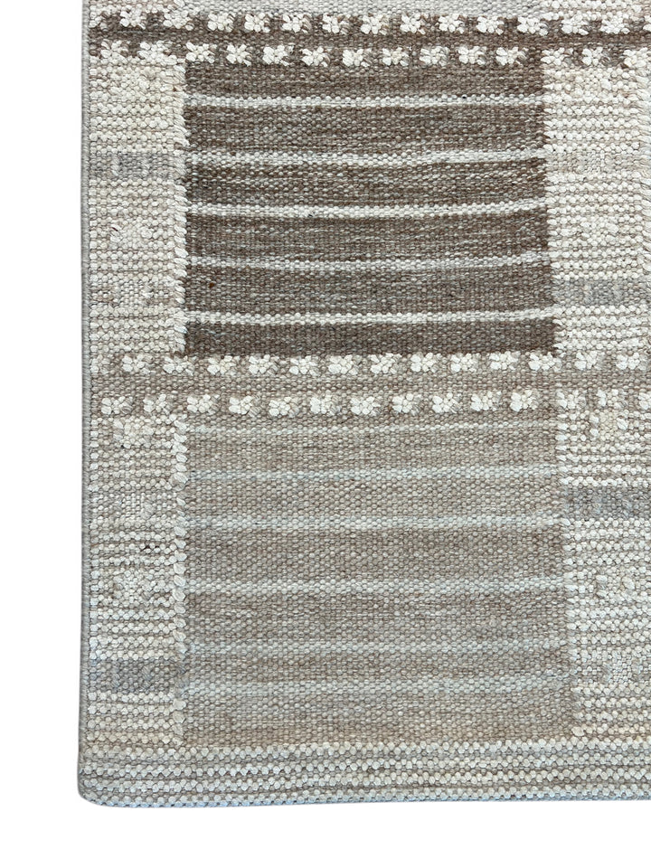 Taupe, Brown &amp; Ivory Geometric Checkered Wool Flatweave Rug – 10’0” x 13’10”