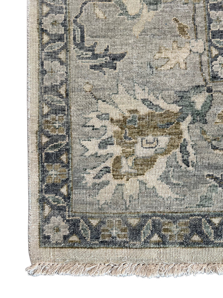 Ivory &amp; Soft Blue Antique-Inspired Floral Low Pile Rug – 9’11” x 13’8”
