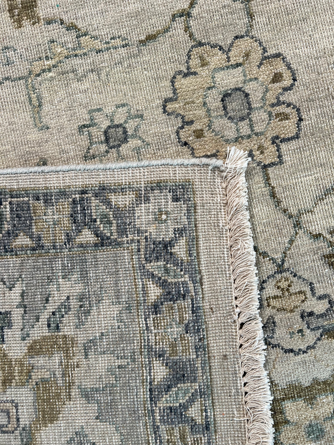 Ivory &amp; Soft Blue Antique-Inspired Floral Low Pile Rug – 9’11” x 13’8”