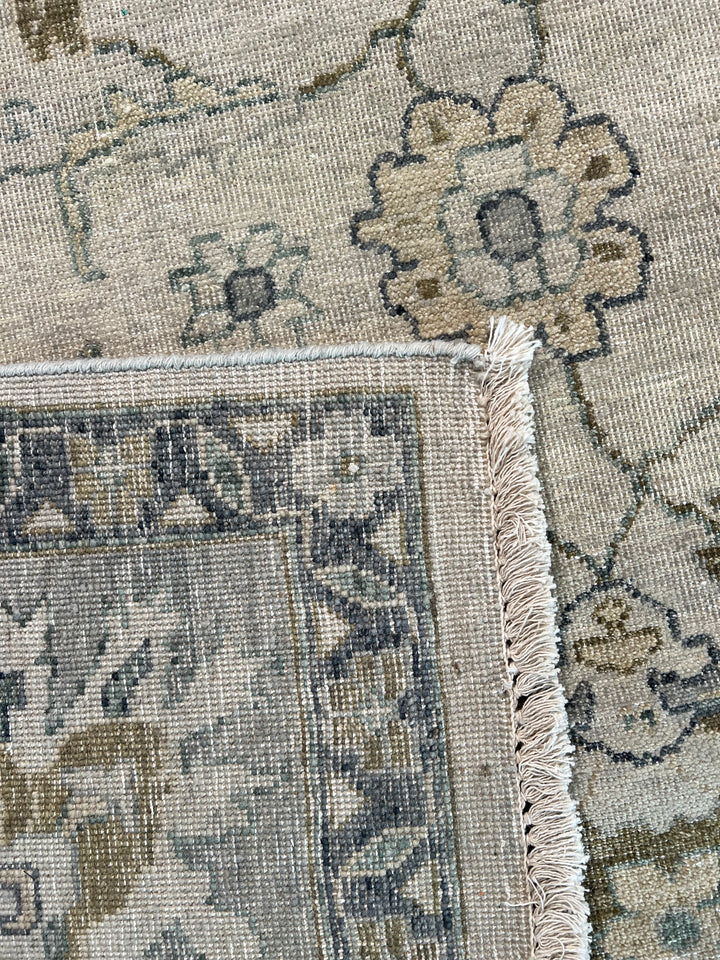 Ivory &amp; Soft Blue Antique-Inspired Floral Low Pile Rug – 9’11” x 13’8”