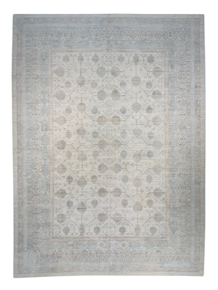 Ivory, Taupe &amp; Pale Blue Antique-Inspired Low Pile Rug – 10’3” x 14’