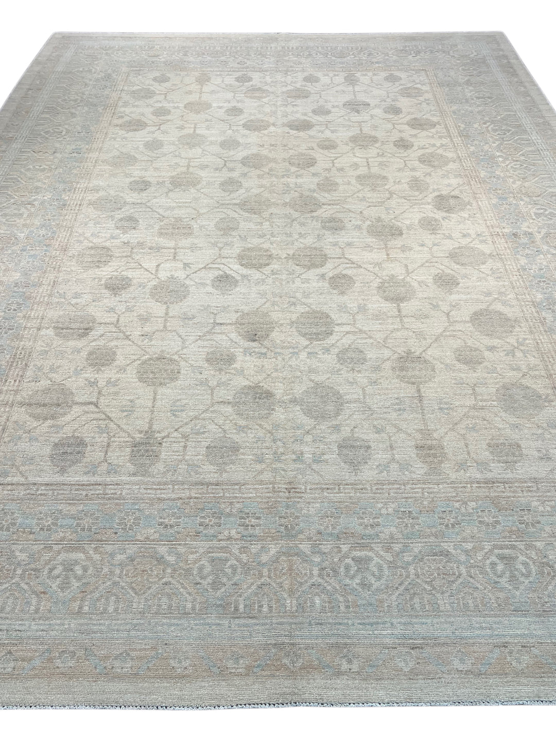 Ivory, Taupe &amp; Pale Blue Antique-Inspired Low Pile Rug – 10’3” x 14’