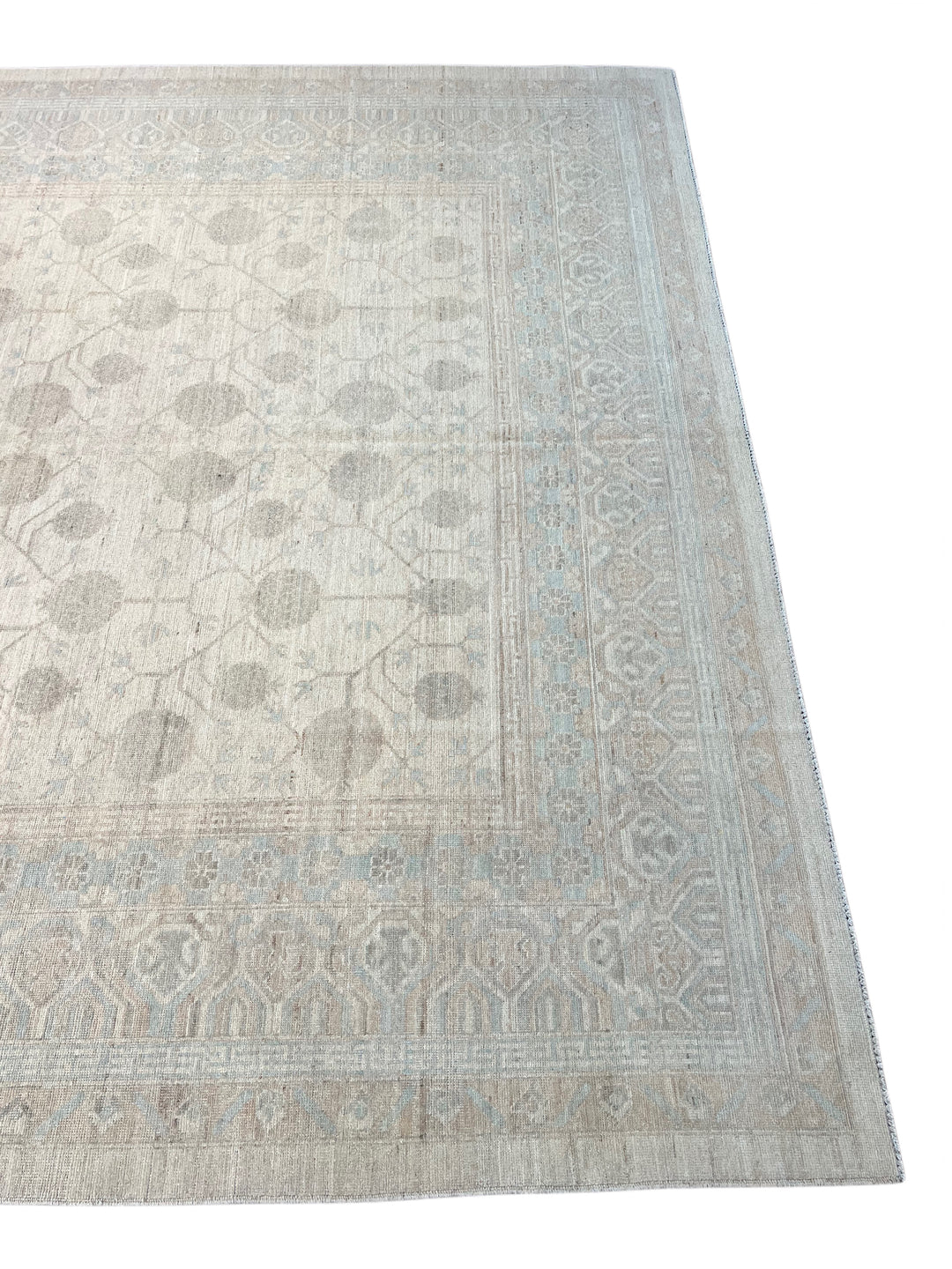 Ivory, Taupe &amp; Pale Blue Antique-Inspired Low Pile Rug – 10’3” x 14’