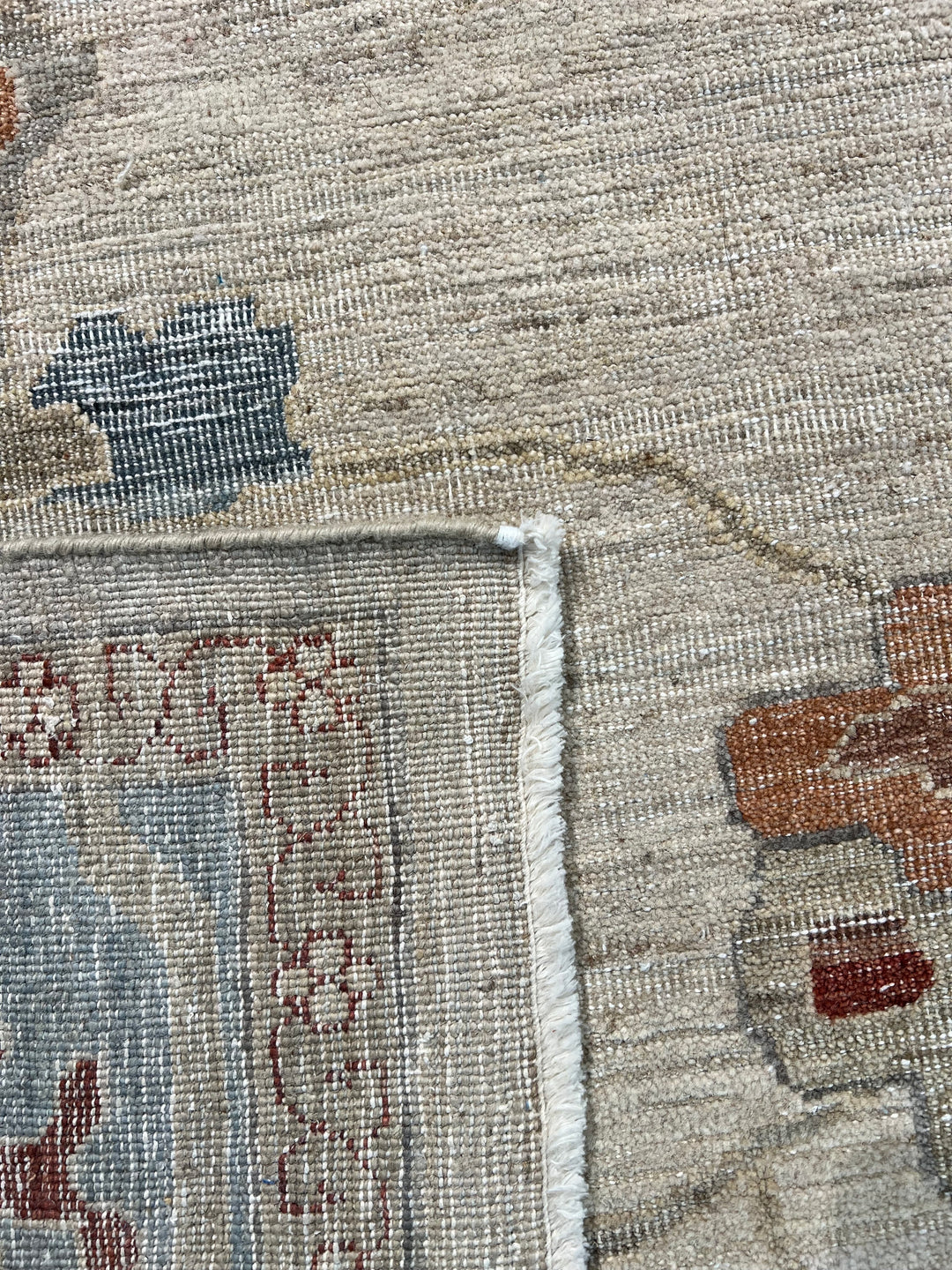 Ivory, Dusty Blue &amp; Rust Antique-Inspired Low Pile Rug – 9’11” x 14’1”