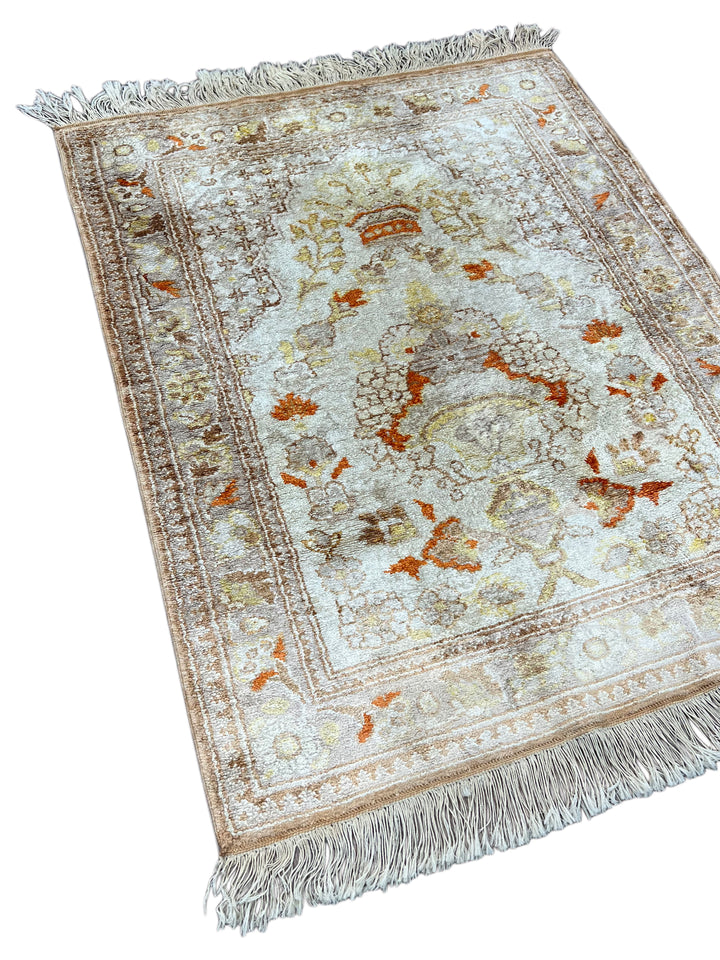 Ivory &amp; Silver Turkish Silk Floral Rug – 2’5” x 3’1”