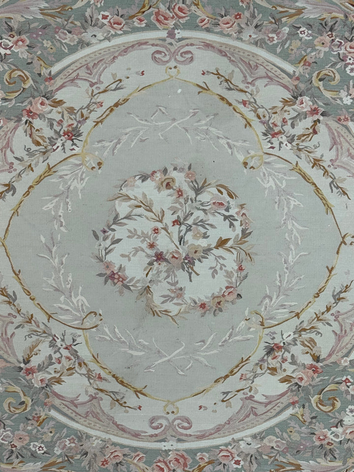 Soft Blue &amp; Blush Floral Aubusson Round Rug – 6’10” x 7’2”