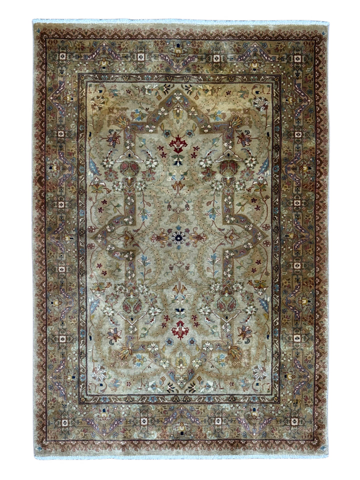 Olive Green &amp; Beige Floral Indian Tabriz Rug – 4’1” x 5’11”