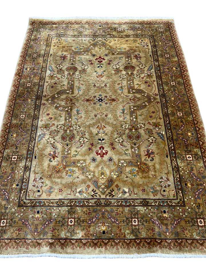Olive Green &amp; Beige Floral Indian Tabriz Rug – 4’1” x 5’11”