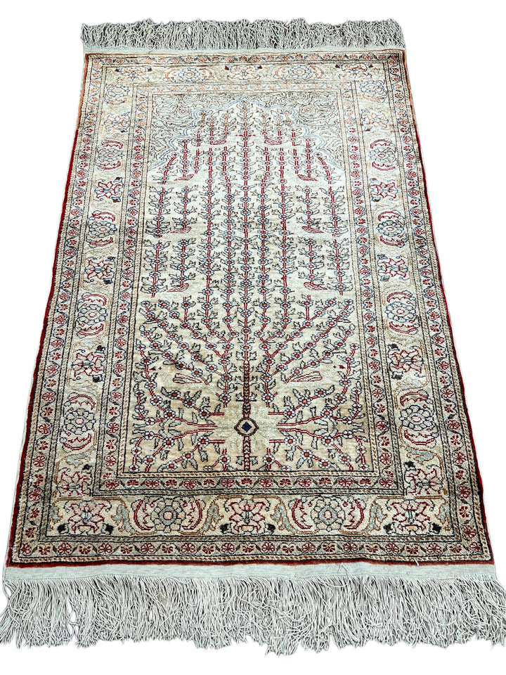 Ivory &amp; Red Tree of Life Turkish Silk Rug – 2’3” x 3’5”