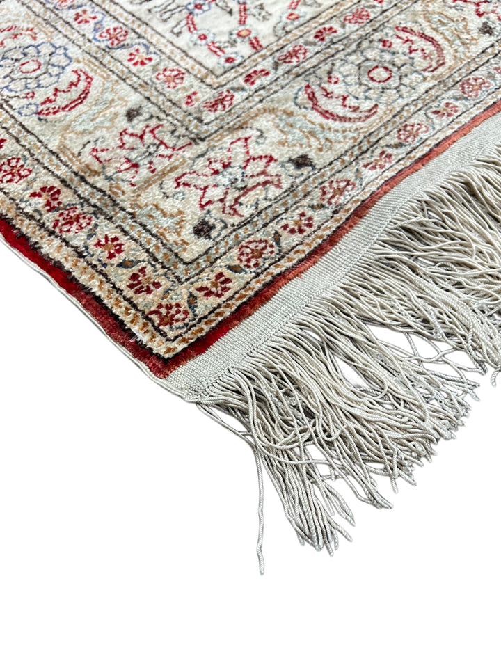 Ivory &amp; Red Tree of Life Turkish Silk Rug – 2’3” x 3’5”