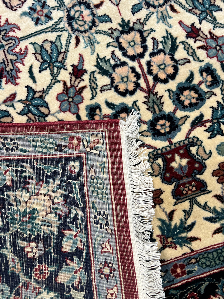 Ivory &amp; Navy Floral Tabriz Style Rug – 4’1” x 6’2”