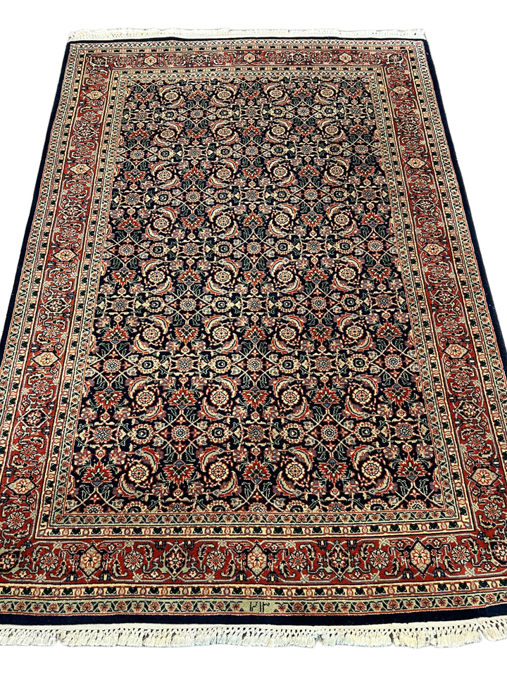 Deep Navy &amp; Rust Herati Tabriz Style Rug – 4’0” x 6’1”