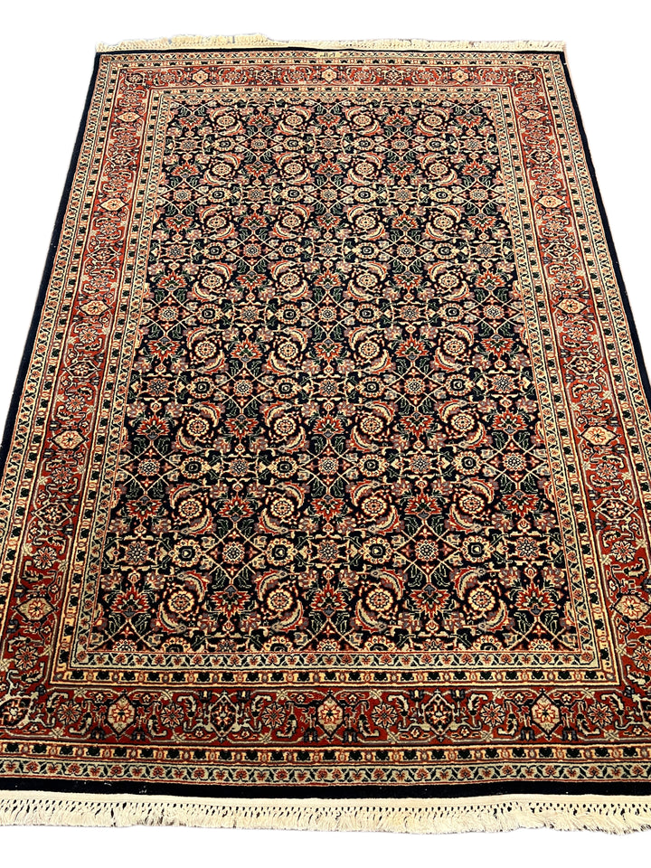 Deep Navy &amp; Rust Herati Tabriz Style Rug – 4’0” x 6’1”