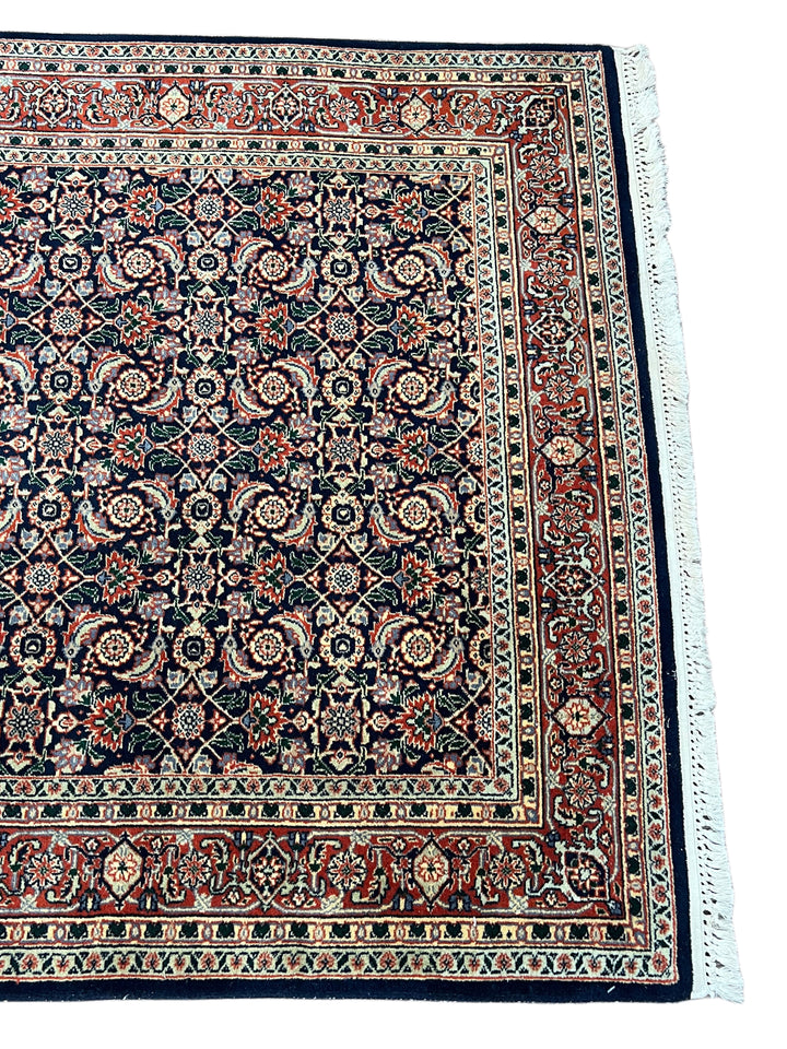 Deep Navy &amp; Rust Herati Tabriz Style Rug – 4’0” x 6’1”