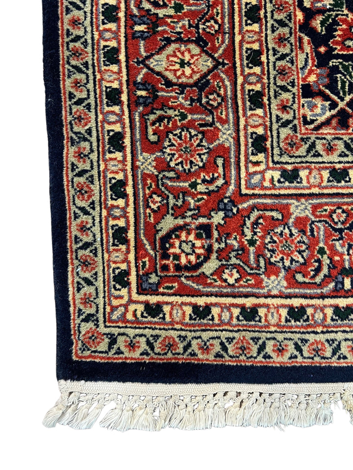 Deep Navy &amp; Rust Herati Tabriz Style Rug – 4’0” x 6’1”