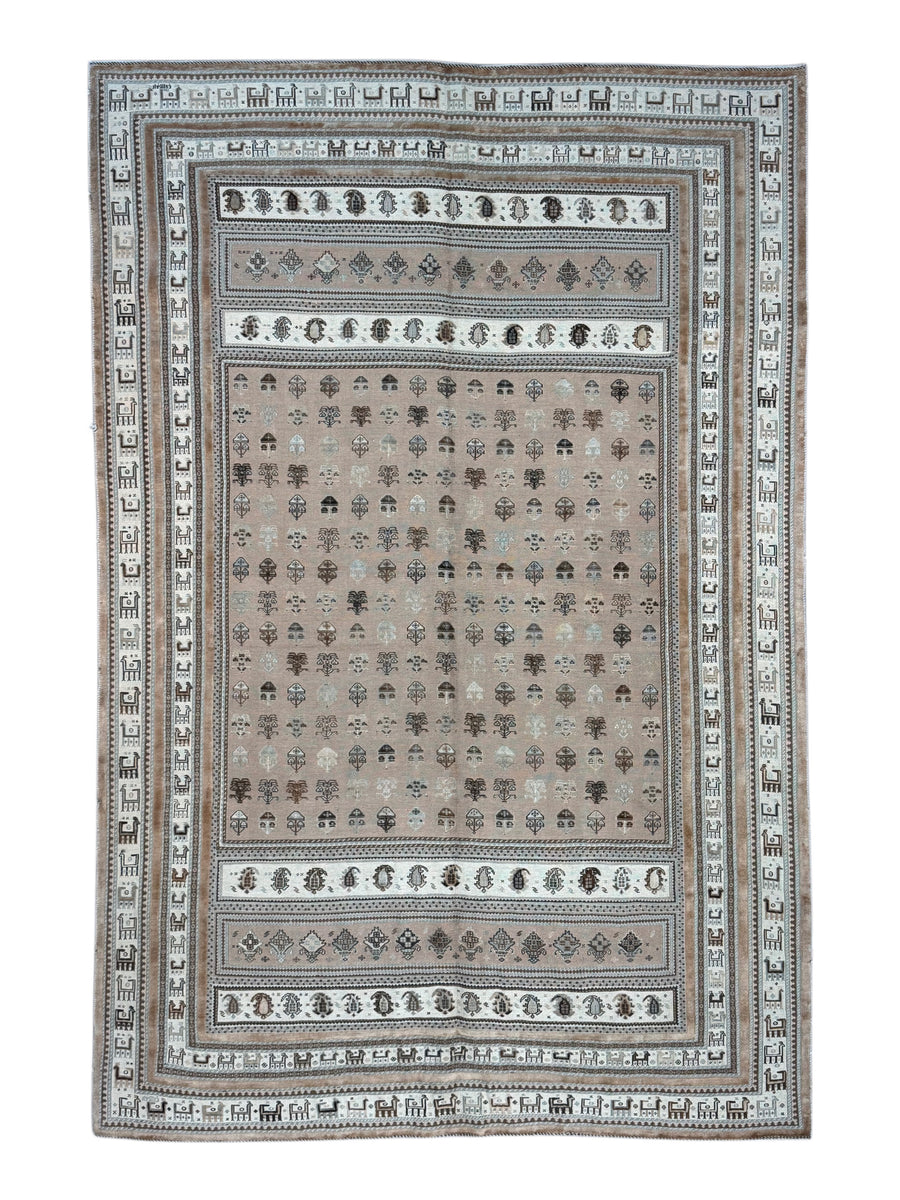 Soft Taupe & Ivory Geometric Soumak Style Rug, Circa 1970 – 6’5” x 9’8”