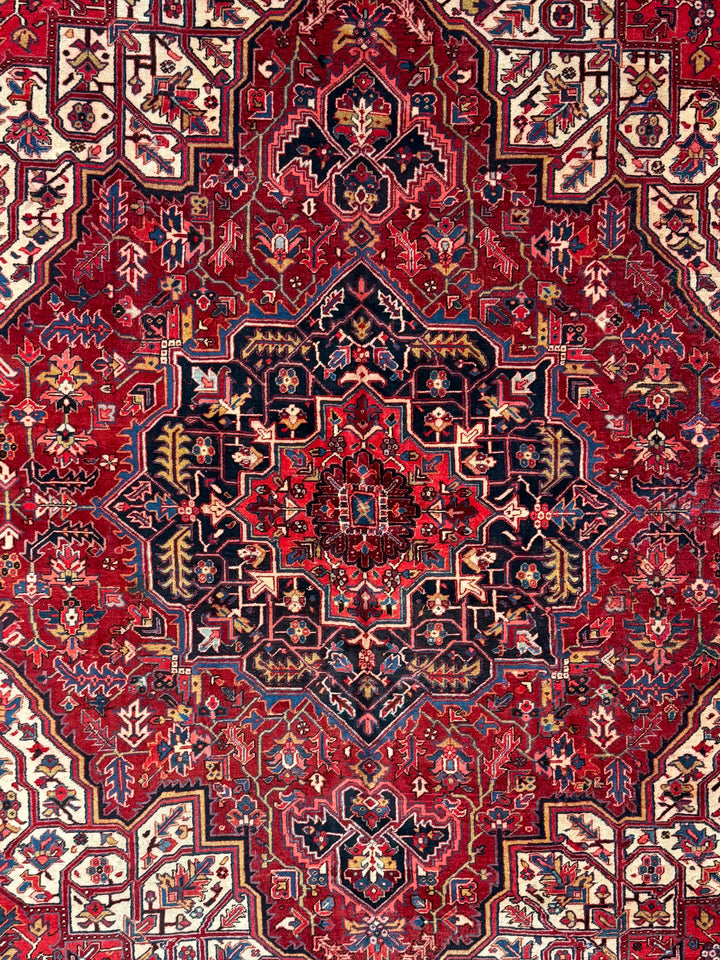 Red &amp; Navy Heriz Rug with Geometric Medallion – 9’9” x 12’9”