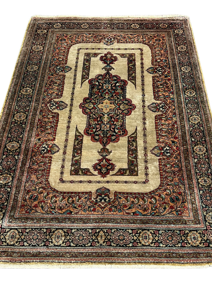 Ivory &amp; Soft Peach Silk Qum Rug – Circa 1960 – 3’5” x 5’1”