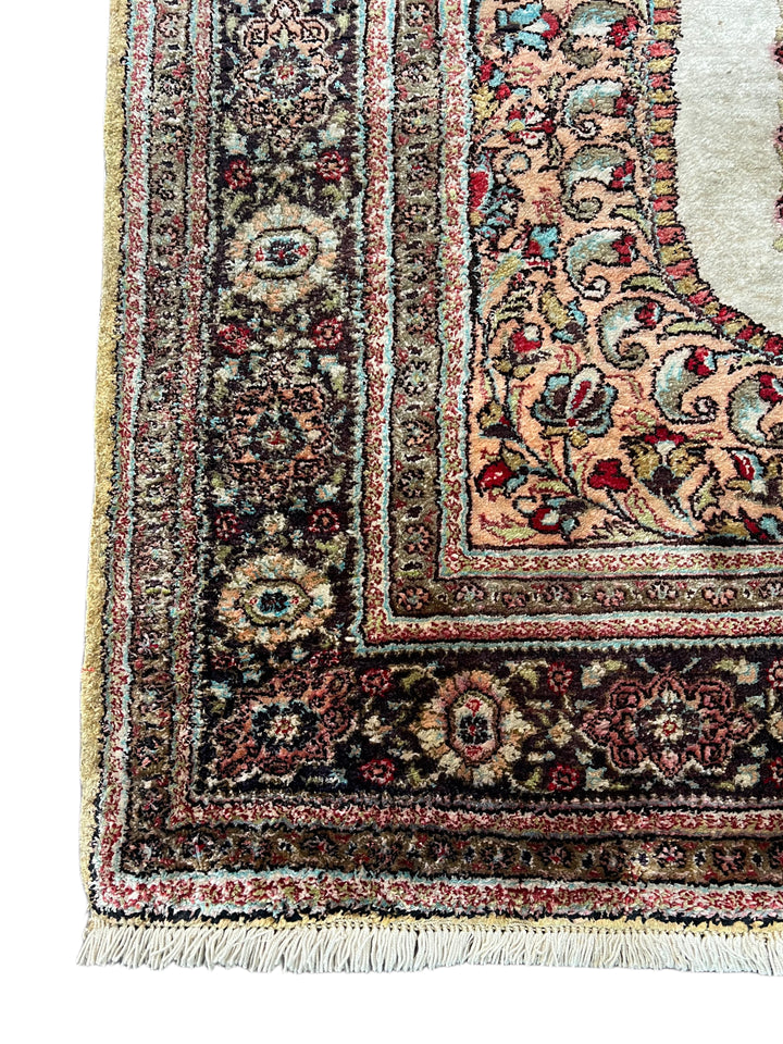 Ivory &amp; Soft Peach Silk Qum Rug – Circa 1960 – 3’5” x 5’1”