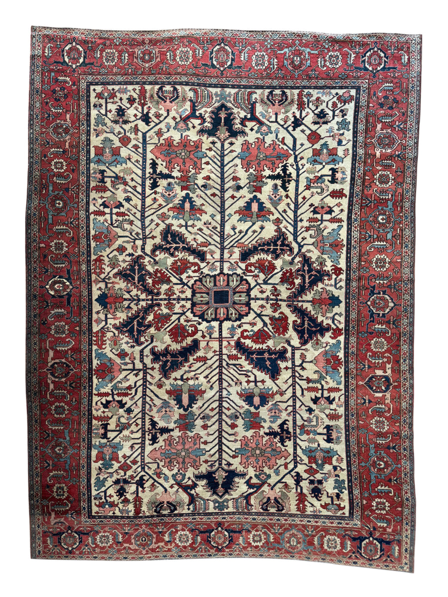 Ivory & Rust Antique Serapi Rug – Circa 1910 | 10’0” × 13’11”