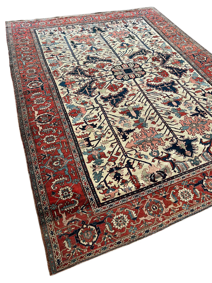 Ivory &amp; Rust Antique Serapi Rug – Circa 1910 | 10’0” × 13’11”