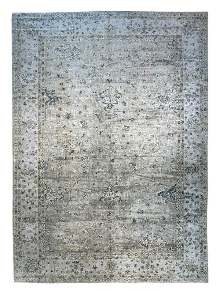 Soft Gray - Green &amp; Ivory Oversized Ushak Style Rug – 13’6” × 18’6”