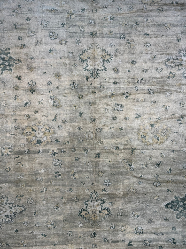 Soft Gray - Green &amp; Ivory Oversized Ushak Style Rug – 13’6” × 18’6”