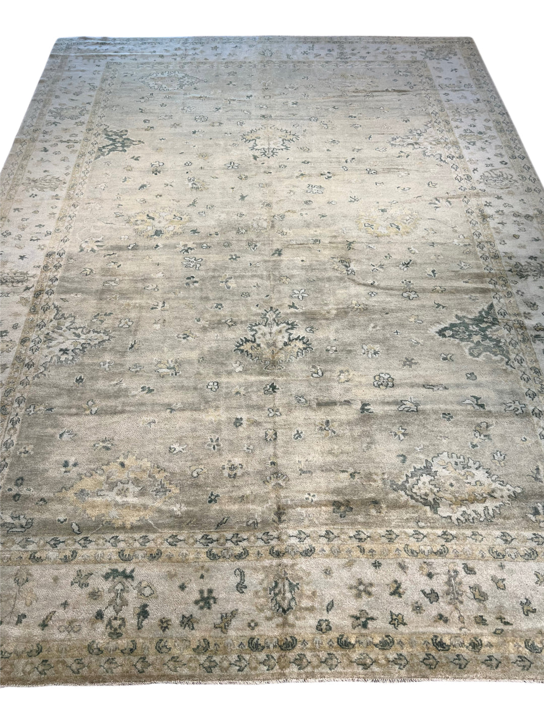 Soft Gray - Green &amp; Ivory Oversized Ushak Style Rug – 13’6” × 18’6”